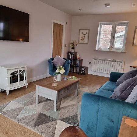 Begonia Cottage Briston Екстериор снимка