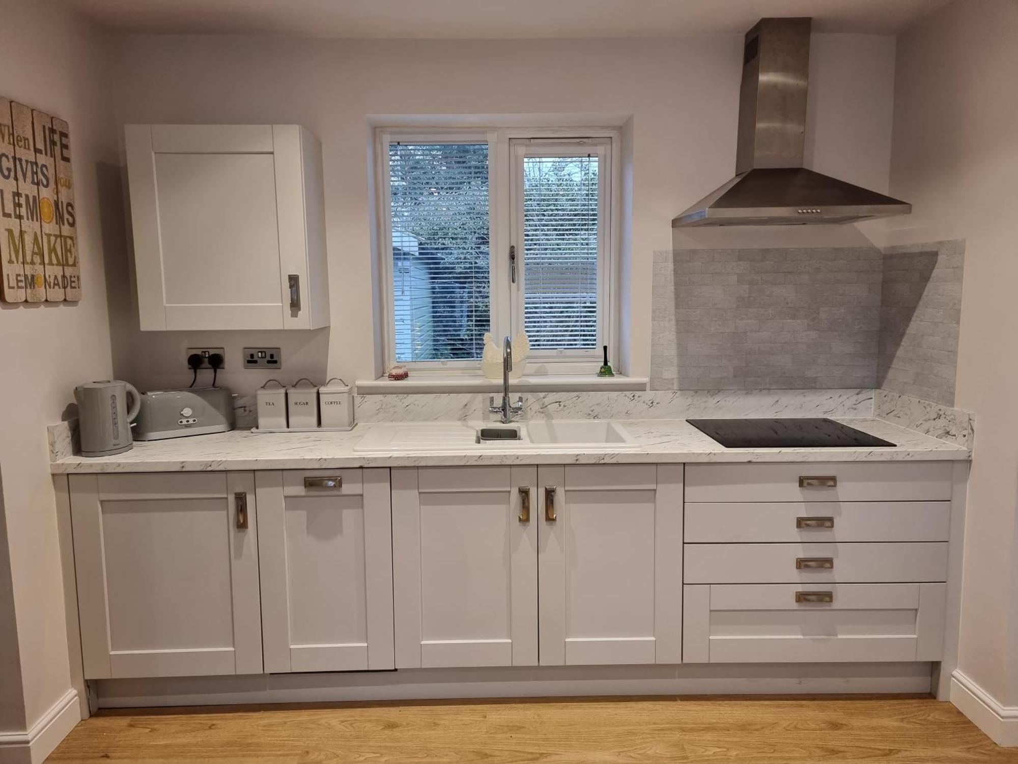 Begonia Cottage Briston Екстериор снимка