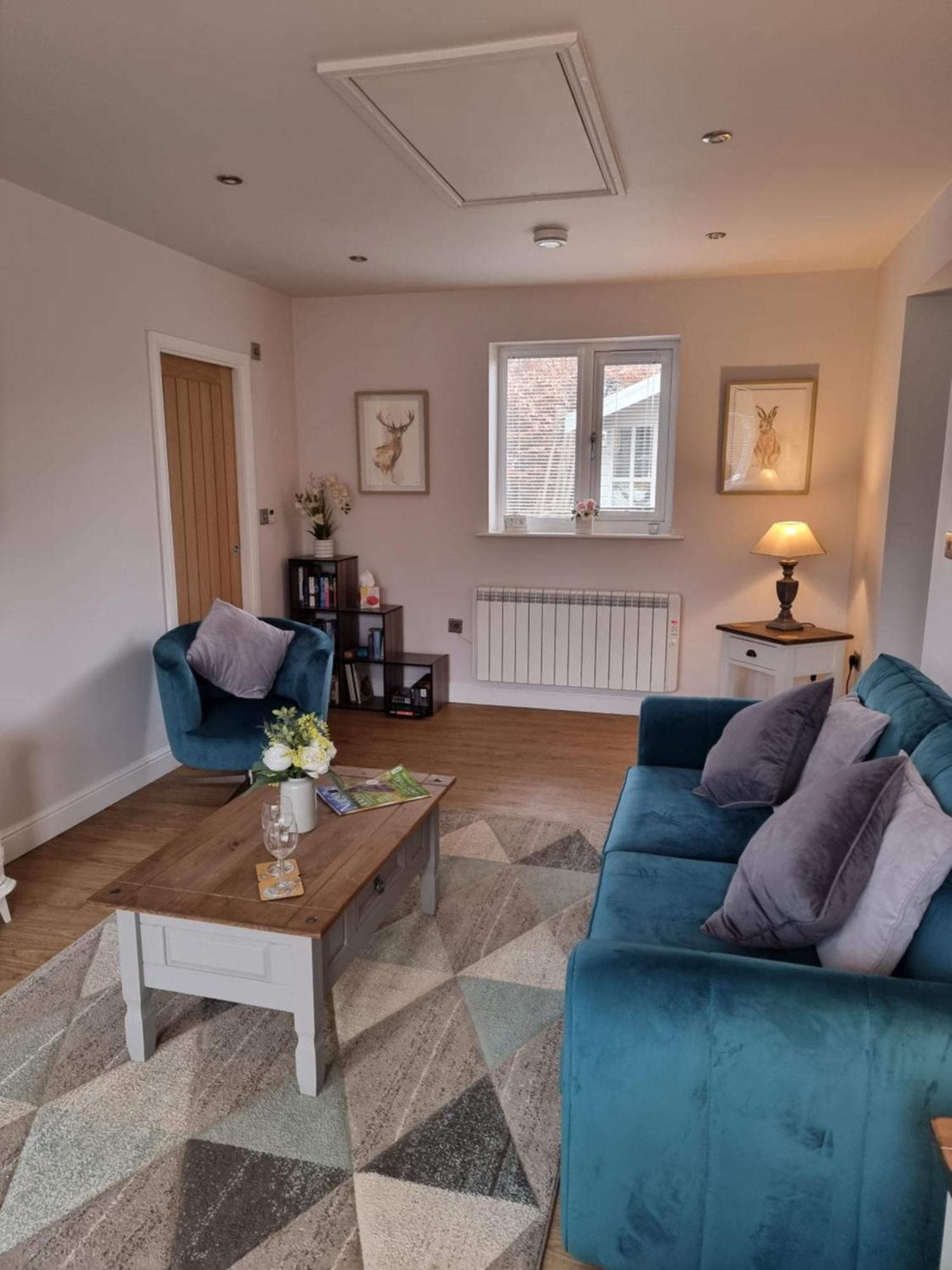 Begonia Cottage Briston Екстериор снимка
