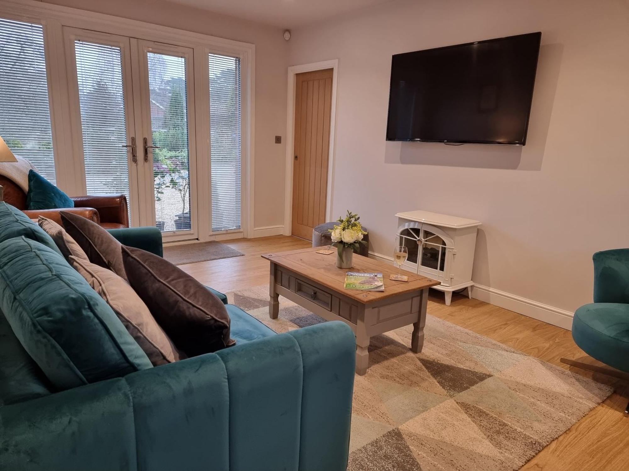 Begonia Cottage Briston Екстериор снимка